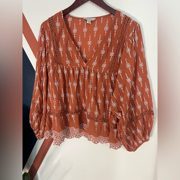 American Eagle Outfitters Tops - American Eagle Eyelet Orange Cropped Blouse